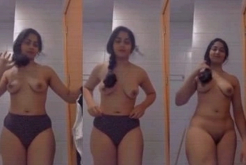 Servant gives pleasure to unsatisfied aunty
