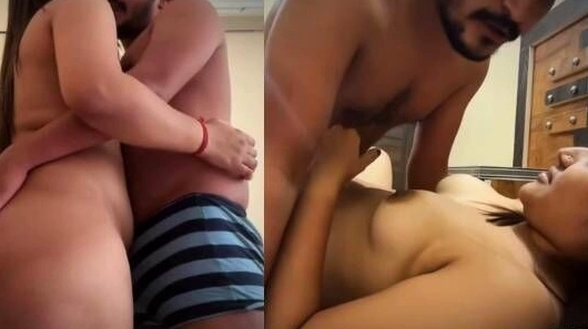 Servant seduce sexy daughter of master