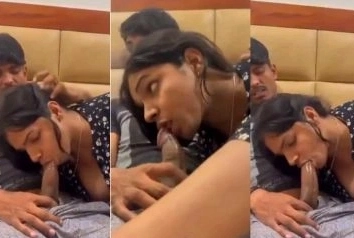 Sexy Delhi woman seducing watchman for